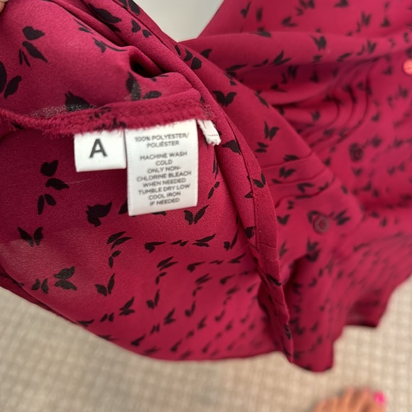 Loft Long Sleeve Button Down Blouse-size medium - Picture 5 of 5